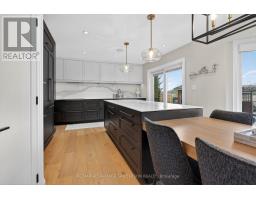 975 SUNNINGDALE ROAD W - 27