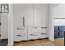 975 SUNNINGDALE ROAD W - 33