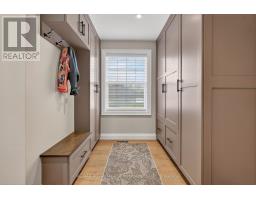 975 SUNNINGDALE ROAD W - 34
