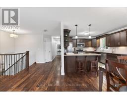 29 WELLINGTON STREET - 13