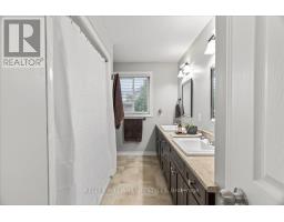 29 WELLINGTON STREET - 20