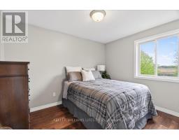 29 WELLINGTON STREET - 23