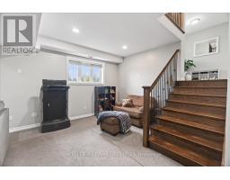 29 WELLINGTON STREET - 25