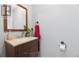 29 WELLINGTON STREET - 9