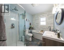 445 RIDOUT STREET S - 27