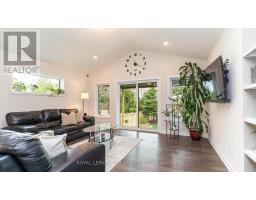 35 WEIR CRESCENT - 13