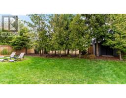 35 WEIR CRESCENT - 32