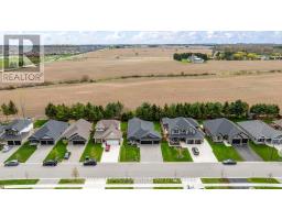 35 WEIR CRESCENT - 36