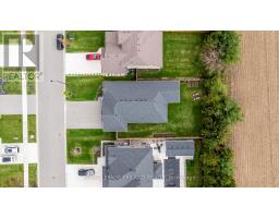 35 WEIR CRESCENT - 37