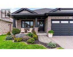 35 WEIR CRESCENT - 4