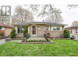 57 LAURENTIAN DRIVE S - 1