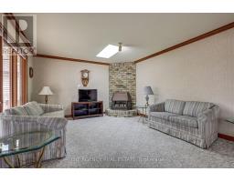 57 LAURENTIAN DRIVE S - 10