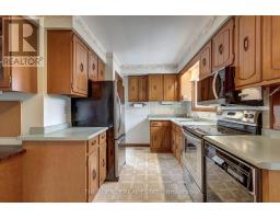 57 LAURENTIAN DRIVE S - 18