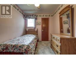 57 LAURENTIAN DRIVE S - 30