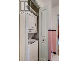 57 LAURENTIAN DRIVE S - 35