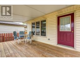 57 LAURENTIAN DRIVE S - 41