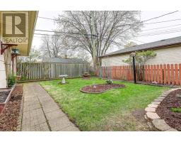 57 LAURENTIAN DRIVE S - 46