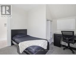 2 MOIR STREET - 24