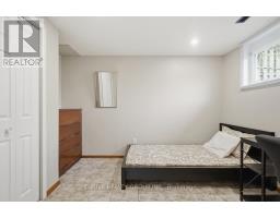 2 MOIR STREET - 36