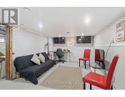 2 MOIR STREET - 40