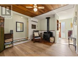 7365 FAIRVIEW DRIVE - 16