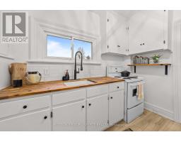 65 BRUCE STREET - 32