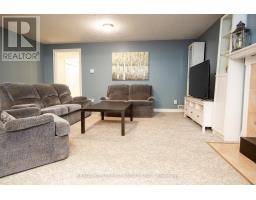 1021 SOUTH WENIGE DRIVE - 21