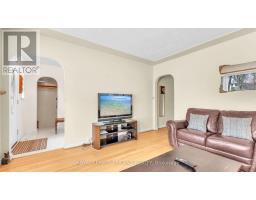 187 FAIRWAY AVENUE - 7