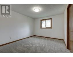 224 CONWAY DRIVE N - 30