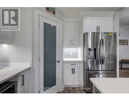95 OPTIMIST DRIVE - 21