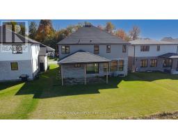 88 OPTIMIST DRIVE - 34