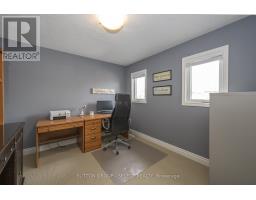 6637 UPPER CANADA CROSSING - 16