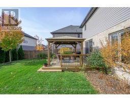 6637 UPPER CANADA CROSSING - 33