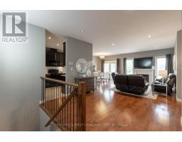 30 - 1630 BAYSWATER CRESCENT - 10