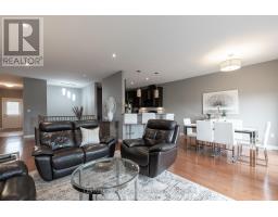 30 - 1630 BAYSWATER CRESCENT - 17