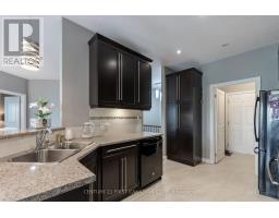 30 - 1630 BAYSWATER CRESCENT - 25