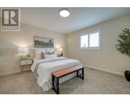 21 ORIOLE CRESCENT - 24