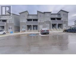 33 - 990 DEVERON CRESCENT - 3