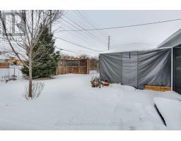 21 MANITOULIN DRIVE - 35