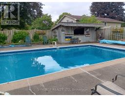 208 LAMORE CRESCENT - 35