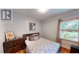 18 CONNAUGHT AVENUE - 6