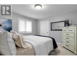 1162 THORNLEY STREET - 24