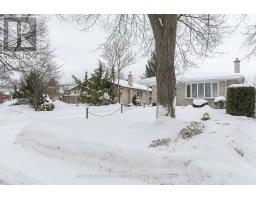 16 KINTAIL CRESCENT - 3