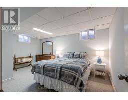 1 - 40 QUINELLA DRIVE - 39