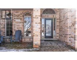 954 CRESTVIEW CRESCENT - 3