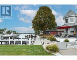 4733 RIVERSIDE DRIVE - 35