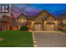 4 Oakwood Court, MLS X13029984