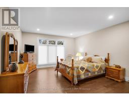 6 - 7091 CLAYTON WALK - 21