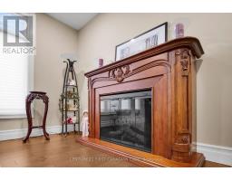 6 - 7091 CLAYTON WALK - 23