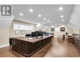 6 - 7091 CLAYTON WALK - 25